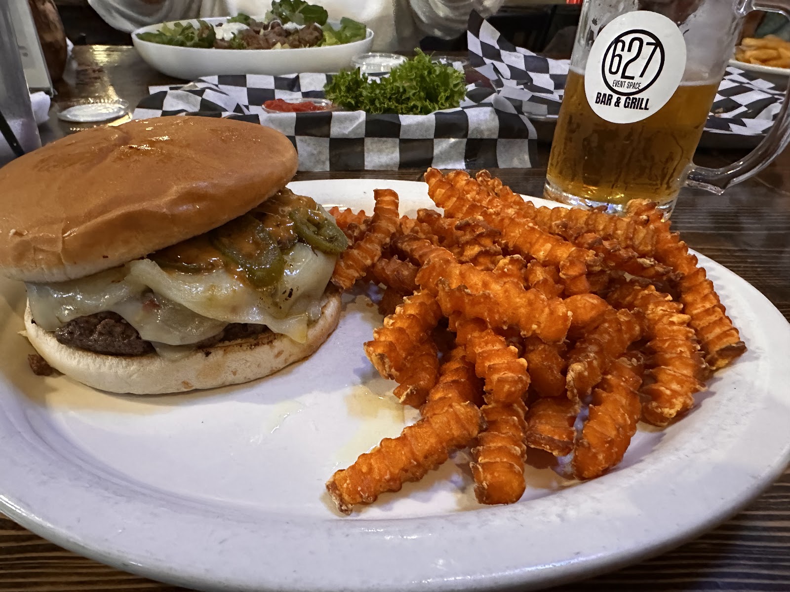 Cheeseburger with sweet potato fries
